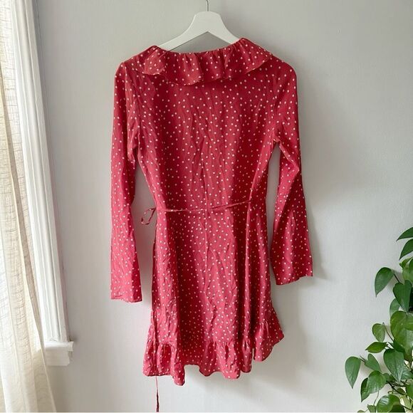 Réalisation Alexandra Red Star Print Silk Wrap Dress - Picture 6 of 11